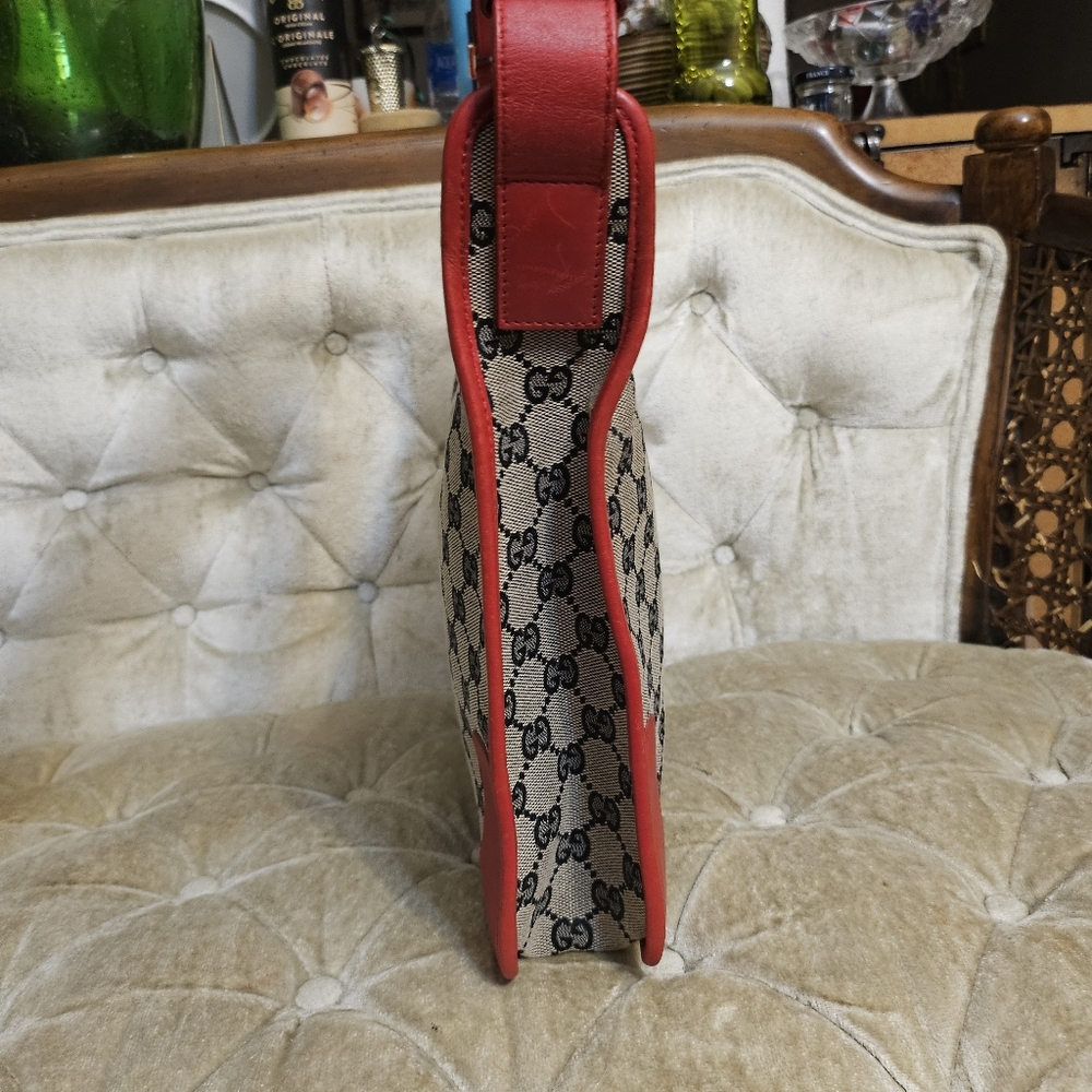 Vintage Gucci Red and Beige Monogram Shoulder Bag - Picture 5 of 12